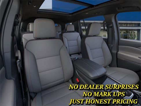 New 2026 Chevrolet Traverse LT w/ Sun and Wheel Package image 16