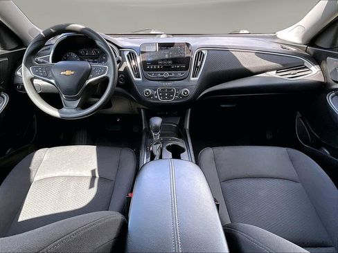 Used 2024 Chevrolet Malibu LT FWD image 9