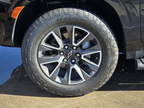 Used 2021 Chevrolet Tahoe Z71 w/ Z71 Off-Road Package image 10