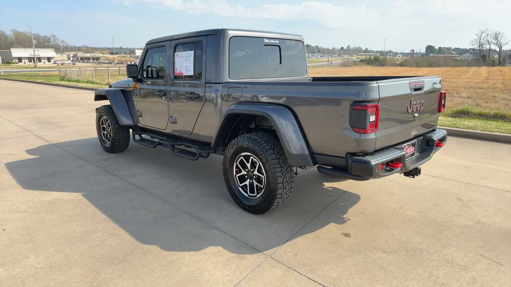 Used 2024 Jeep Gladiator Rubicon AWD/4WD image 7