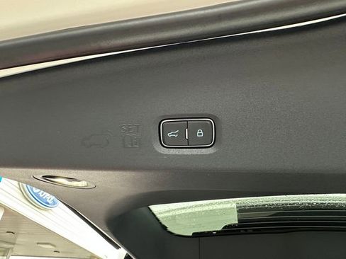 New 2025 Ford Expedition Active image 27