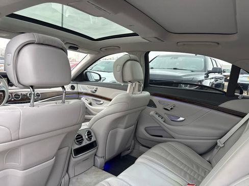 Used 2015 Mercedes-Benz S 550 4MATIC Sedan image 9
