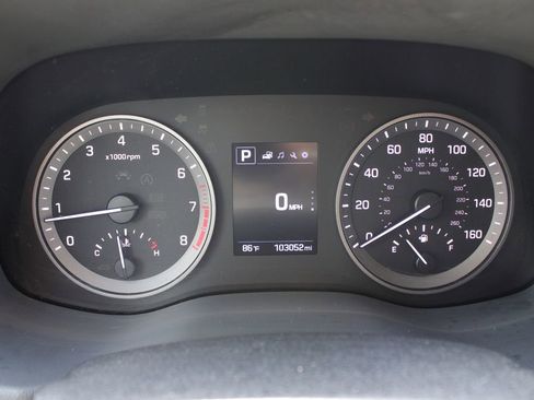 Used 2018 Hyundai Tucson Value w/ Cargo Package FWD image 13