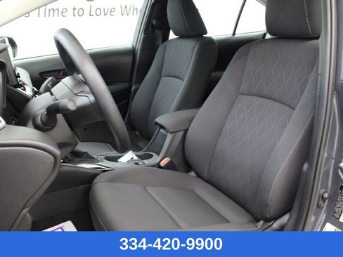 Used 2025 Toyota Corolla LE w/ Convenience Package image 13