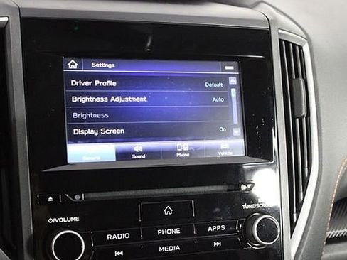 Used 2021 Subaru Crosstrek 2.0i Premium image 32