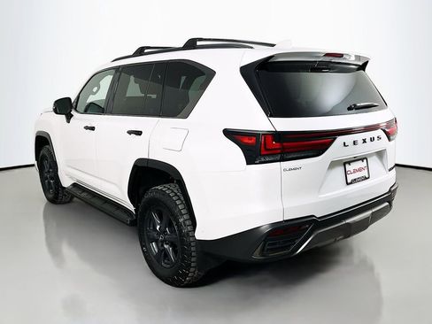 Used 2025 Lexus LX 700h Overtrail AWD/4WD image 9