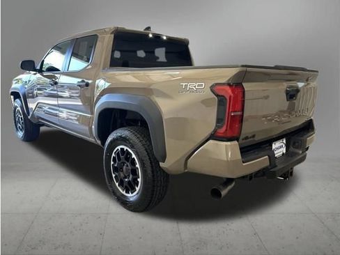 Used 2026 Toyota Tacoma TRD Off-Road AWD/4WD image 13