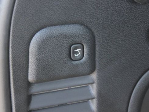 Used 2022 Jeep Grand Cherokee Laredo X image 27