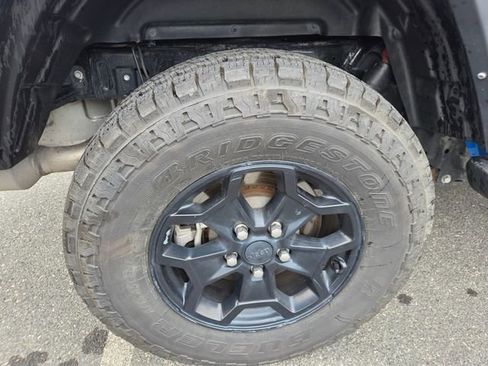 Used 2021 Jeep Gladiator Sport AWD/4WD image 33