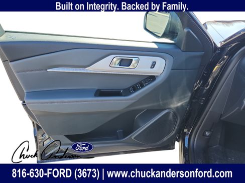 New 2026 Ford Explorer Active AWD/4WD image 22