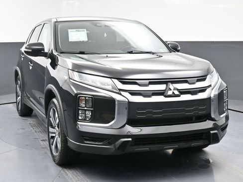 Used 2024 Mitsubishi Outlander Sport SE image 4