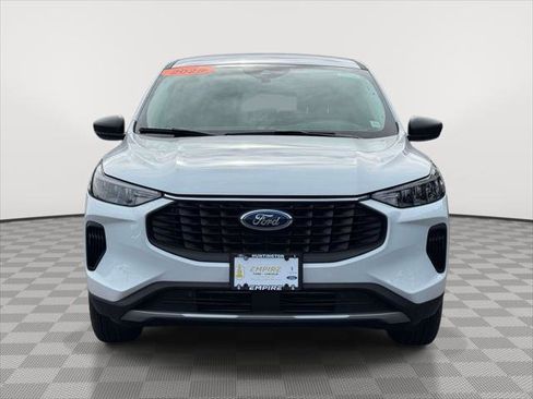 Used 2025 Ford Escape Active w/ Cold Weather Package AWD/4WD image 2