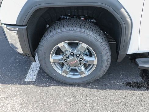 New 2025 GMC Sierra 2500 SLT w/ SLT Premium Package image 31