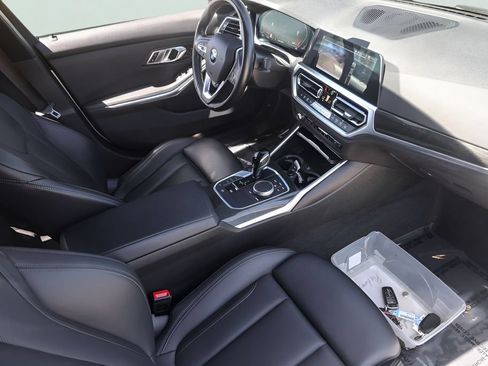 Used 2022 BMW 330i Sedan w/ Premium Package 2 RWD image 32
