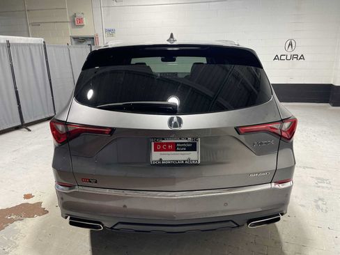 Used 2023 Acura MDX SH-AWD w/ Advance Package image 5