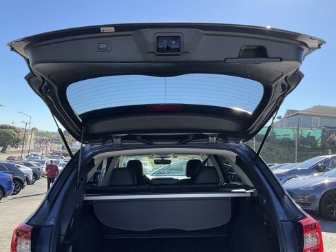 Used 2017 Subaru Outback 2.5i Limited image 9