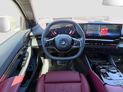 Used 2026 BMW 530i 530i w/ Premium Package image 19