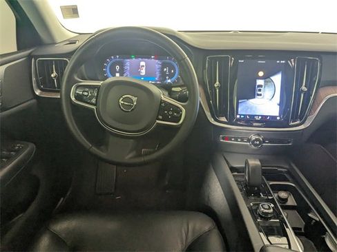 Used 2024 Volvo S60 B5 Plus image 18