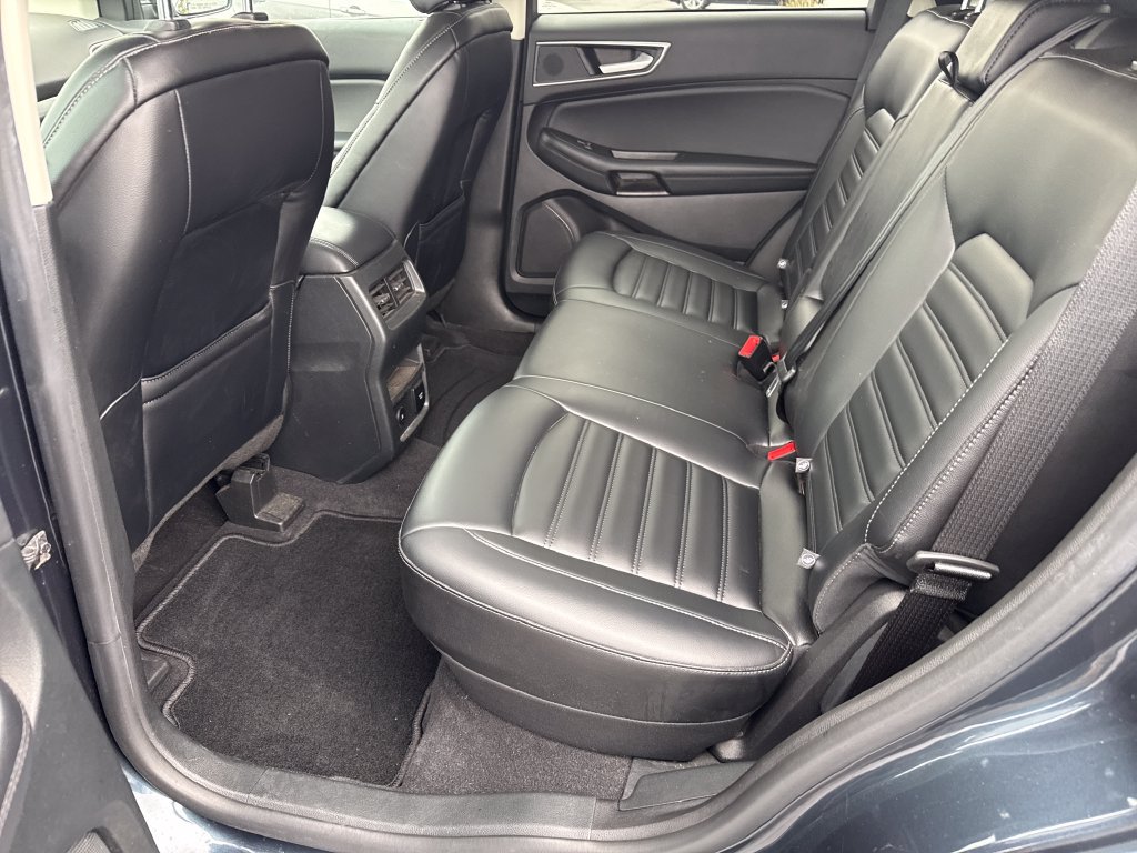 Used 2023 Ford Edge SEL AWD/4WD image 17