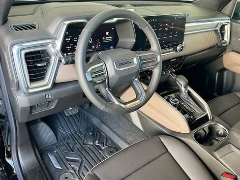 New 2026 GMC Canyon Denali w/ LPO, Denali Black Edition AWD/4WD image 6