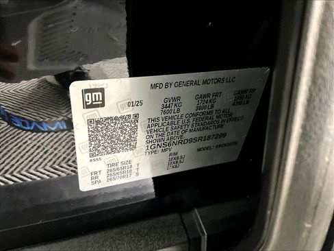 Used 2025 Chevrolet Tahoe LT AWD/4WD image 19