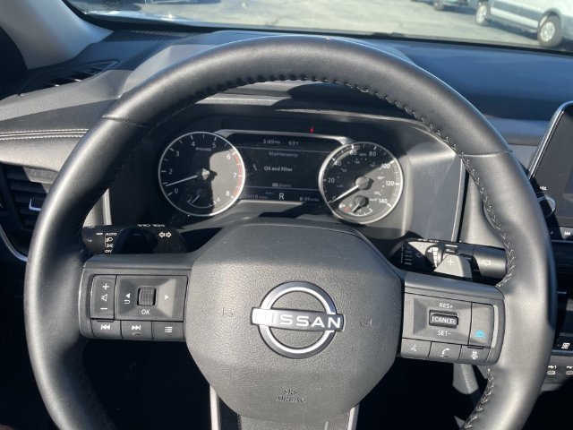 Used 2025 Nissan Rogue SV AWD/4WD image 34