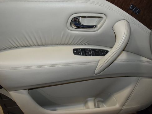 Used 2016 INFINITI QX80 Luxe w/ 22" Wheel Package image 51