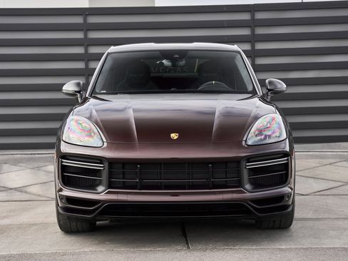 Used 2022 Porsche Cayenne Turbo GT image 14