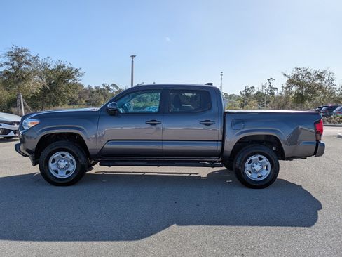 Used 2021 Toyota Tacoma SR w/ SR Convenience Package image 8