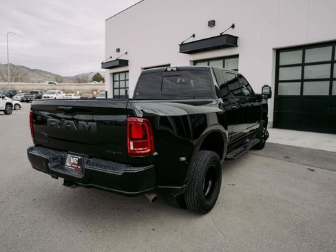 Used 2025 RAM 3500 Laramie image 7