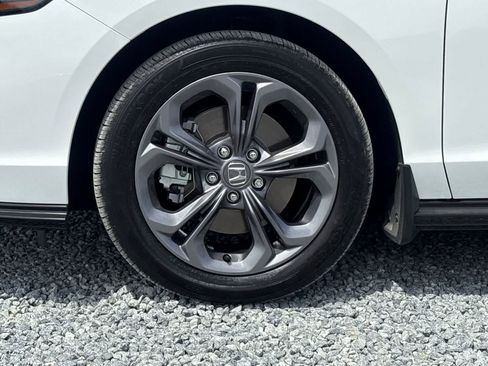 Used 2024 Honda Accord EX-L image 12