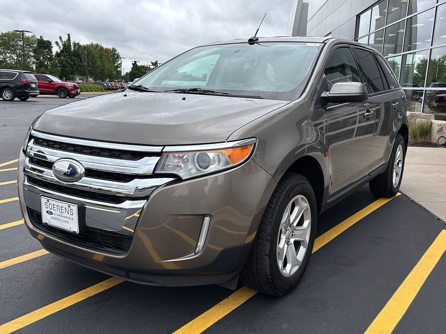 Used 2013 Ford Edge SEL FWD image 3