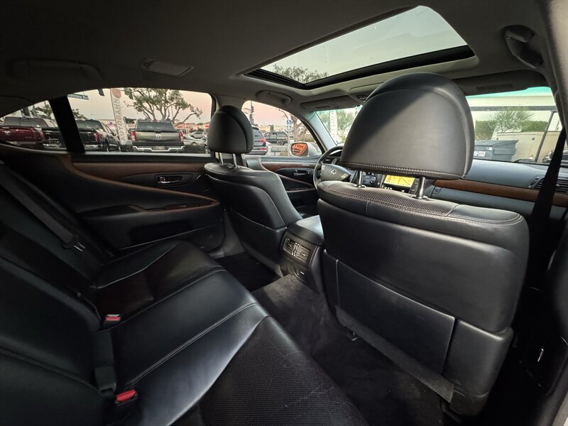 Used 2012 Lexus LS 460 w/ Sport Pkg RWD image 41