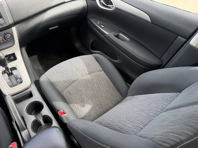 Used 2015 Nissan Sentra SV FWD image 24