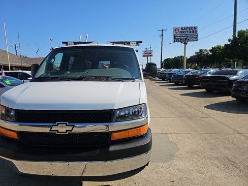 Used 2013 Chevrolet Express 2500 LT w/ LT Preferred Equipment Group image 9