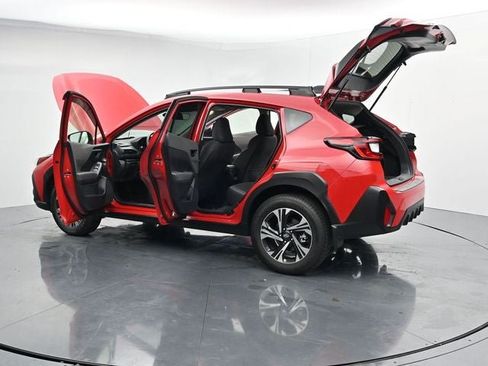 Used 2025 Subaru Crosstrek 2.5i Premium AWD/4WD image 40