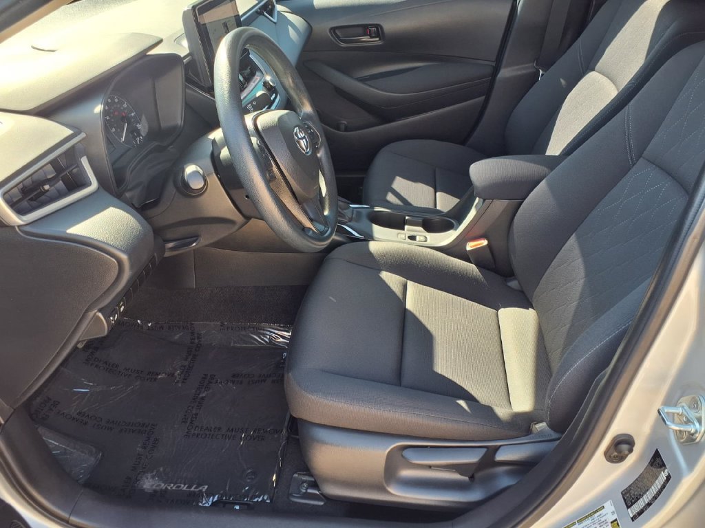 Used 2024 Toyota Corolla LE FWD image 11