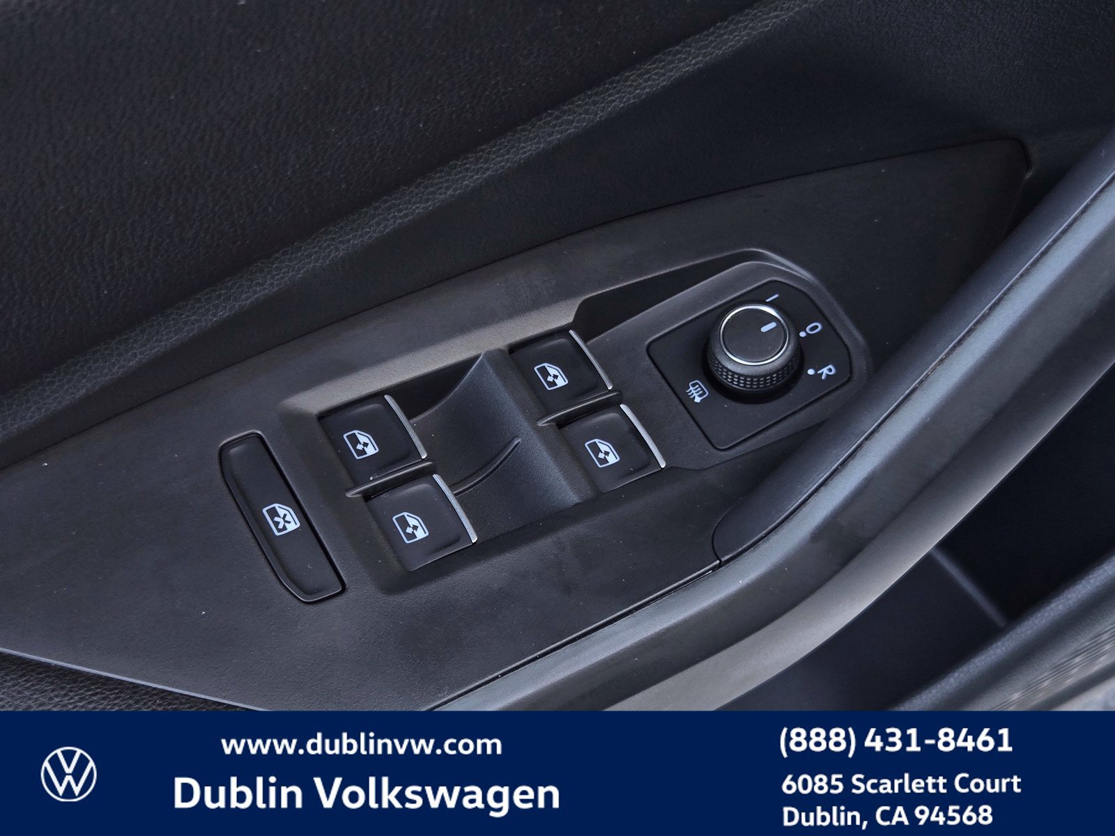 Certified 2023 Volkswagen Jetta Sport FWD image 11