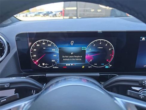 New 2026 Mercedes-Benz GLA 250 4MATIC image 33