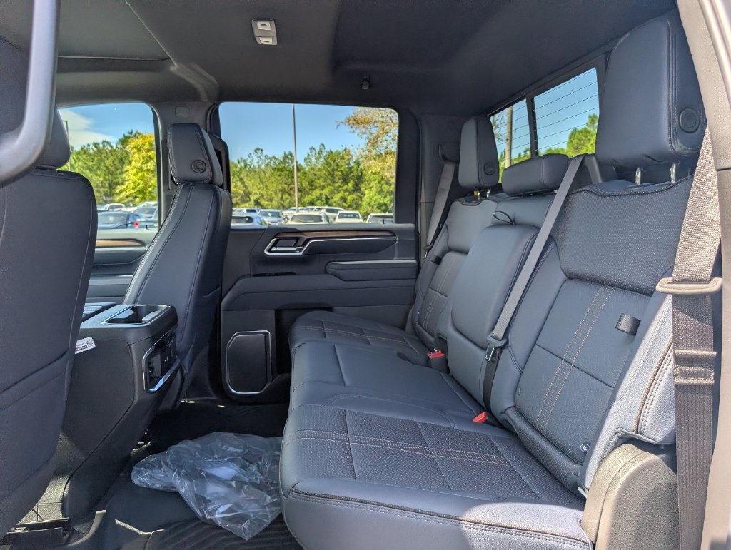 New 2026 Chevrolet Silverado 2500 High Country w/ High Country Premium Package AWD/4WD image 30