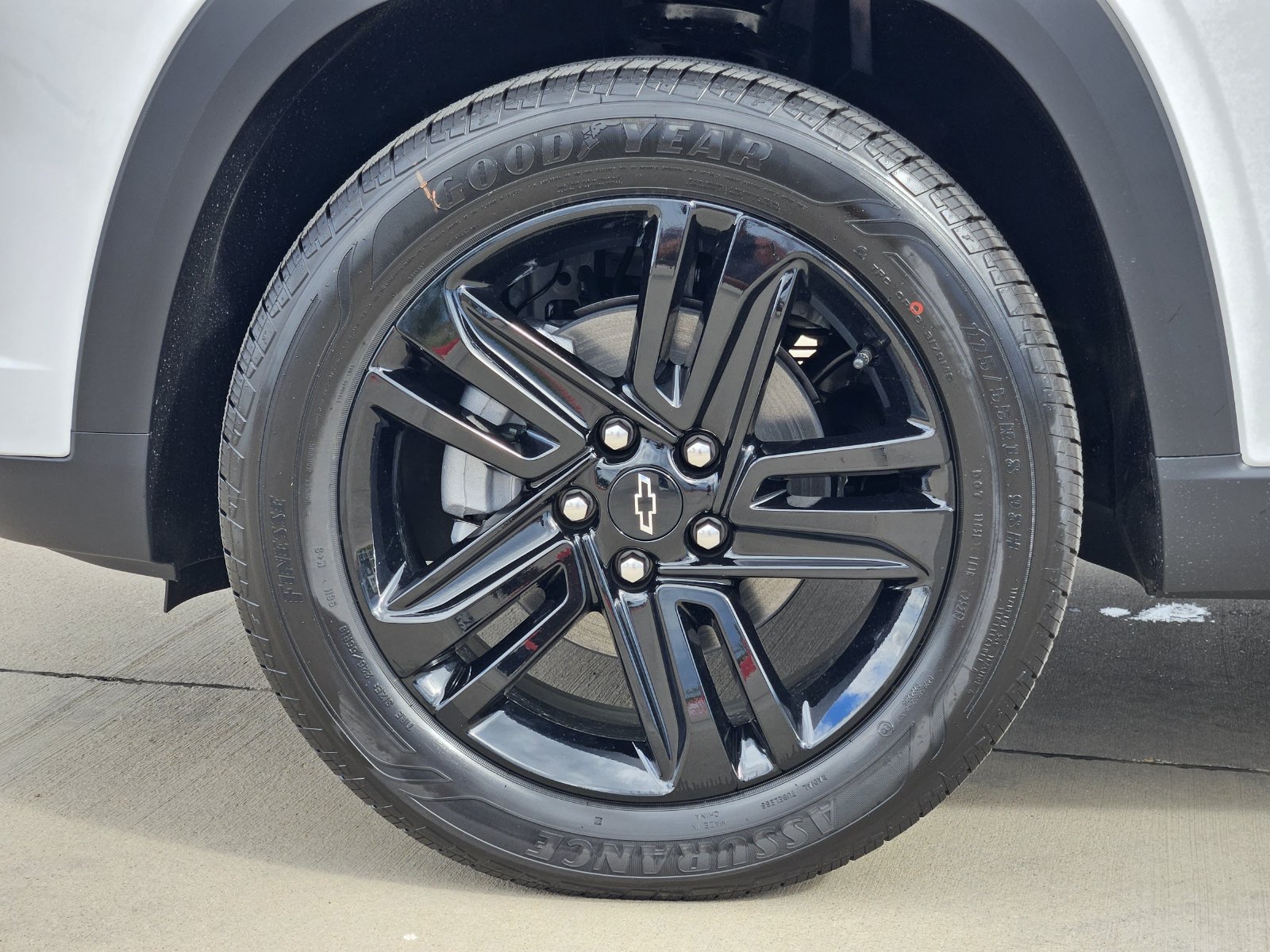 New 2026 Chevrolet Trax ACTIV w/ Driver Confidence Package FWD image 12