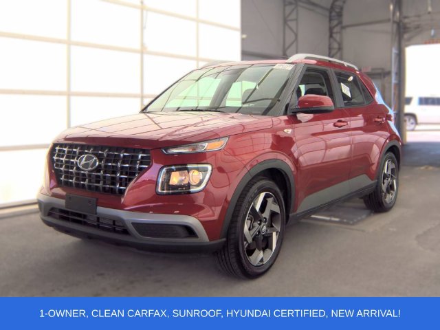 Used 2025 Hyundai Venue SEL FWD image 1