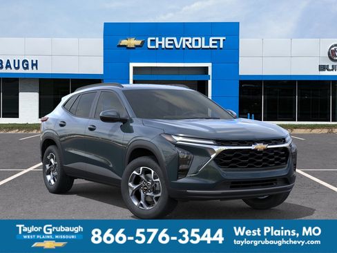 New 2026 Chevrolet Trax LT w/ Driver Confidence Package FWD image 7