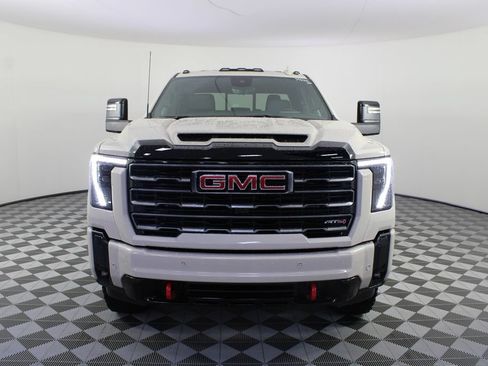 New 2026 GMC Sierra 2500 AT4 w/ AT4 Premium Plus Package AWD/4WD image 32
