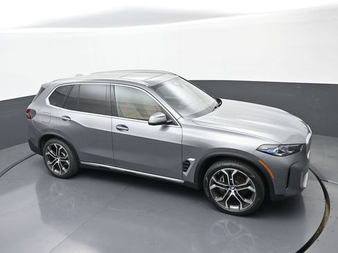 New 2026 BMW X5 xDrive40i AWD/4WD image 30