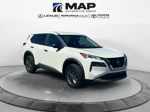 Used 2023 Nissan Rogue S AWD/4WD image 7