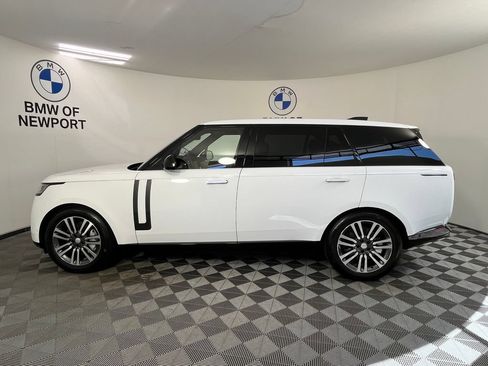Used 2025 Land Rover Range Rover Long Wheelbase SE AWD/4WD image 14