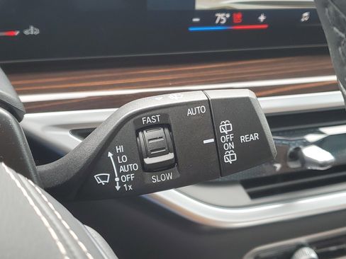 New 2026 BMW X5 xDrive40i w/ Climate Comfort Package image 16