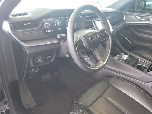 Certified 2023 Jeep Grand Cherokee L Overland AWD/4WD image 7