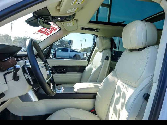 Used 2023 Land Rover Range Rover SE AWD/4WD image 11